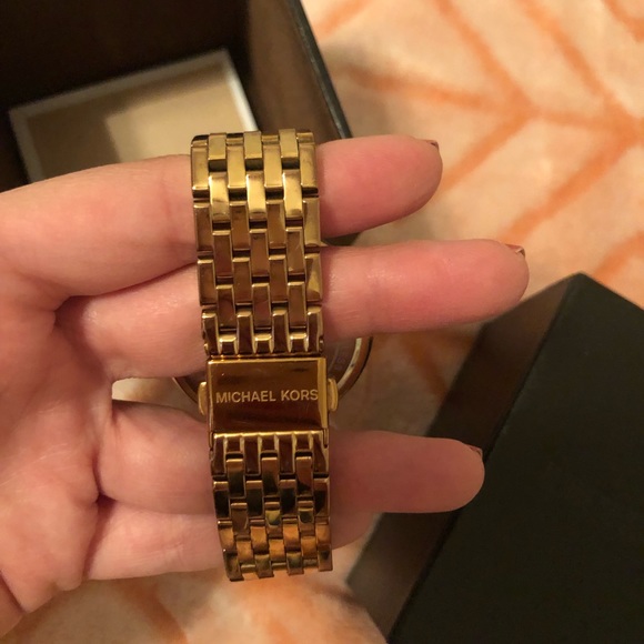 Watch - Picture 3 of 4